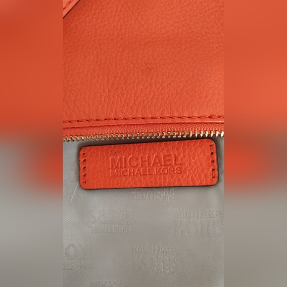 Michael Kors Fuchsia Colored Wristlet - Picture 2 of 10